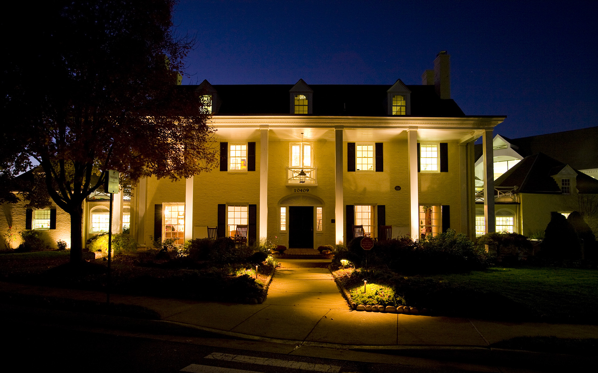 Miller House at nightWS Miller House at nightWS