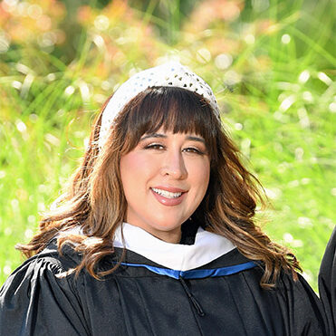 grad3-img grad3-img